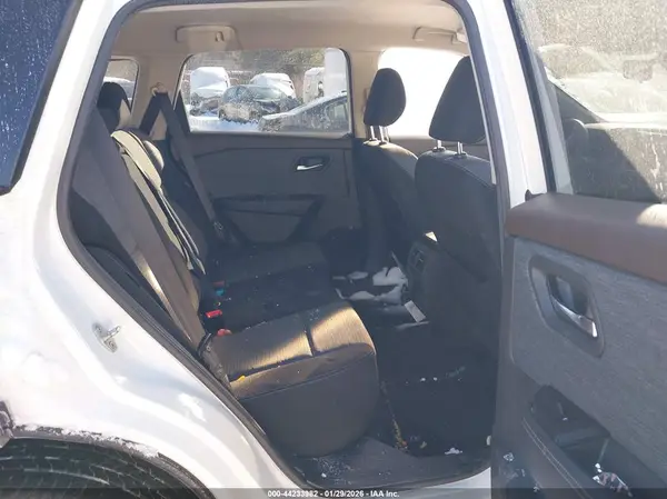 JN8AT3BB0MW201769 2021 NISSAN ROGUE - Image 8