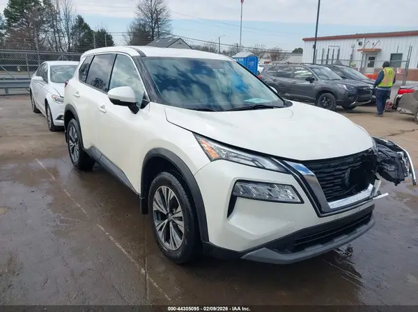 JN8AT3BB0MW224758 2021 NISSAN ROGUE - Image 1