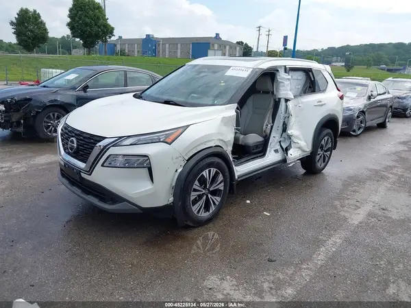 JN8AT3BB0MW231385 2021 NISSAN ROGUE - Image 2