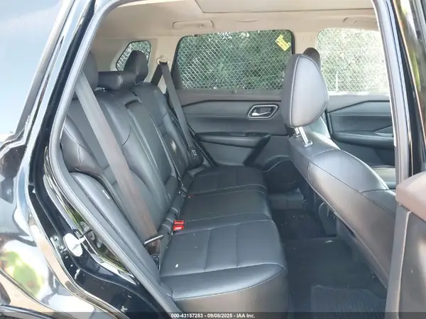 JN8AT3BB0MW238465 2021 NISSAN ROGUE - Image 8