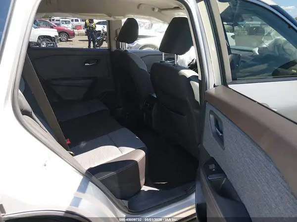 JN8AT3BB1MW204356 2021 NISSAN ROGUE - Image 8