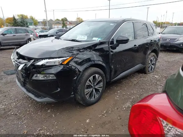 JN8AT3BB1MW214773 2021 NISSAN ROGUE - Image 2