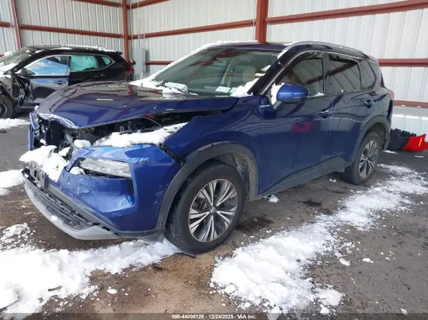 JN8AT3BB1MW226504 2021 NISSAN ROGUE - Image 2
