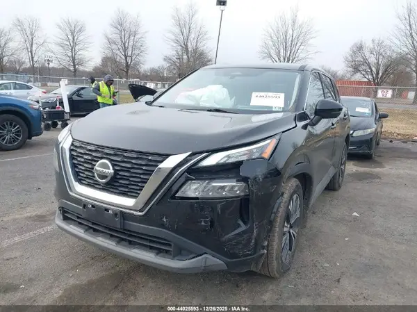JN8AT3BB2MW218573 2021 NISSAN ROGUE - Image 2