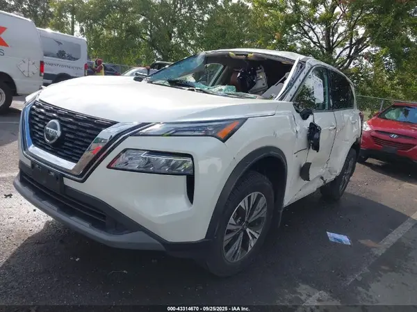 JN8AT3BB2MW224390 2021 NISSAN ROGUE - Image 2