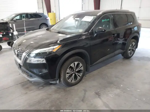 JN8AT3BB2MW228200 2021 NISSAN ROGUE - Image 2