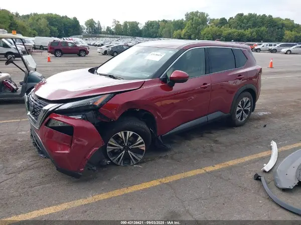 JN8AT3BB3MW203662 2021 NISSAN ROGUE - Image 2