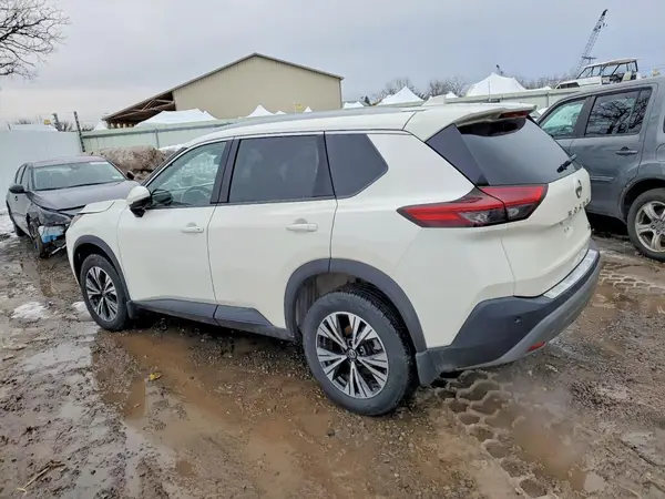 JN8AT3BB3MW203838 2021 NISSAN ROGUE - Image 2
