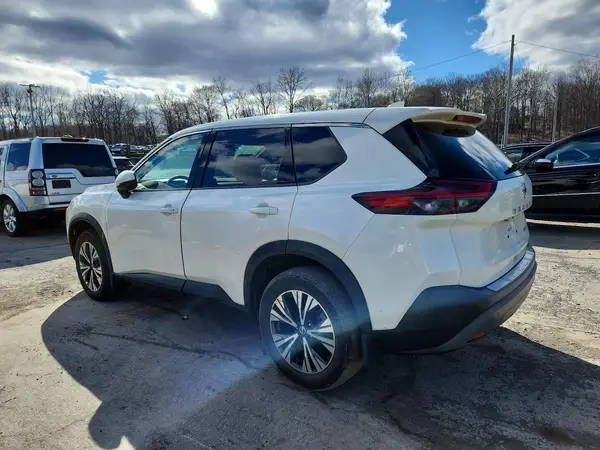 JN8AT3BB3MW206898 2021 NISSAN ROGUE - Image 2
