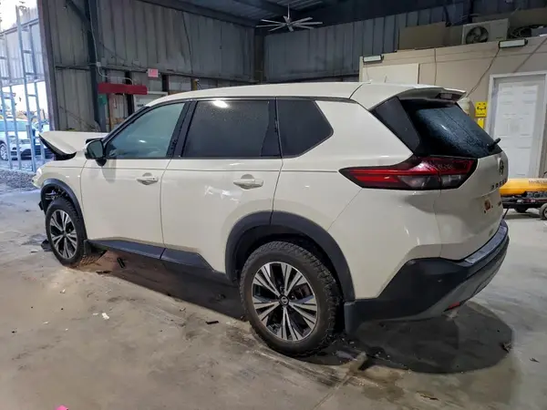 JN8AT3BB3MW210577 2021 NISSAN ROGUE - Image 2