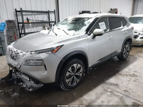 JN8AT3BB3MW215620 2021 NISSAN ROGUE - Image 2