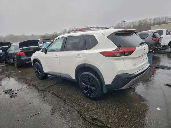 JN8AT3BB3MW218971 2021 NISSAN ROGUE - Image 2