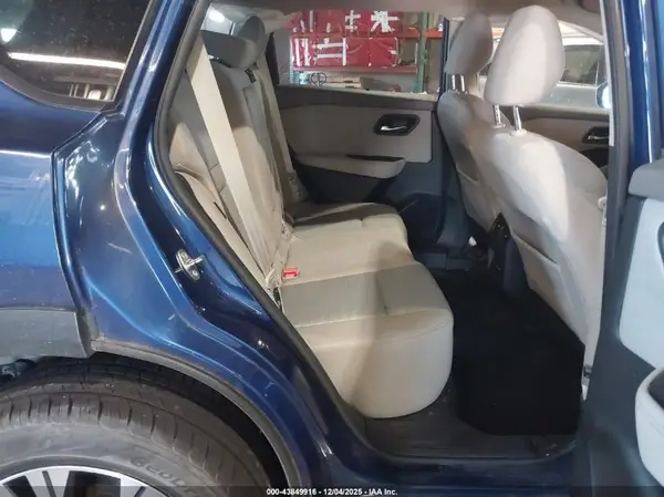 JN8AT3BB4MW201239 2021 NISSAN ROGUE - Image 8