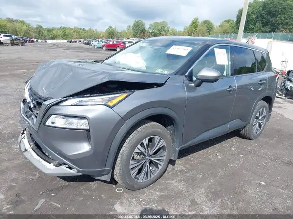 JN8AT3BB4MW209700 2021 NISSAN ROGUE - Image 2
