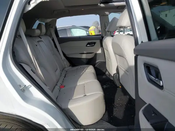 JN8AT3BB5MW206174 2021 NISSAN ROGUE - Image 8