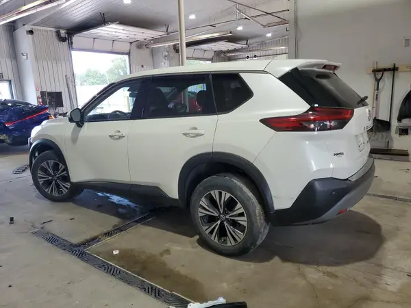 JN8AT3BB5MW207597 2021 NISSAN ROGUE - Image 2