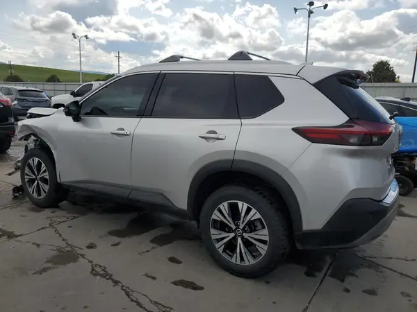 JN8AT3BB5MW213156 2021 NISSAN ROGUE - Image 2
