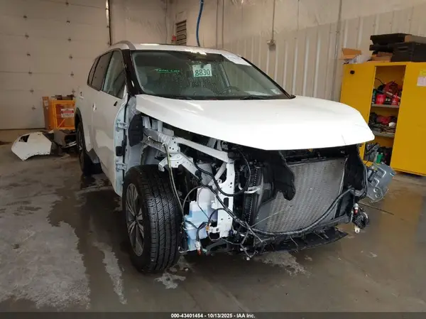 JN8AT3BB7MW230637 2021 NISSAN ROGUE - Image 1