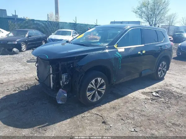 JN8AT3BB8MW218030 2021 NISSAN ROGUE - Image 2