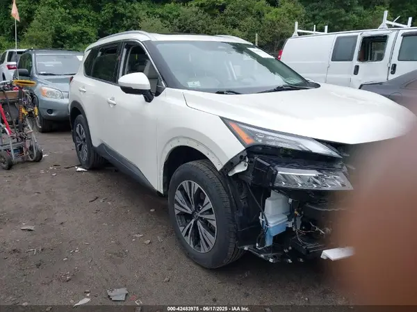 JN8AT3BB8MW222076 2021 NISSAN ROGUE - Image 1