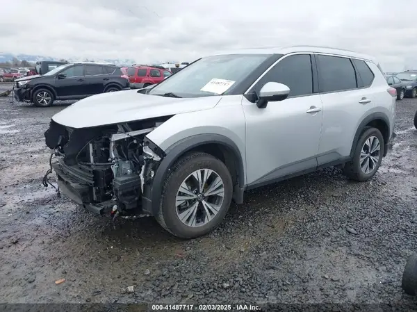 JN8AT3BB8MW231912 2021 NISSAN ROGUE - Image 2