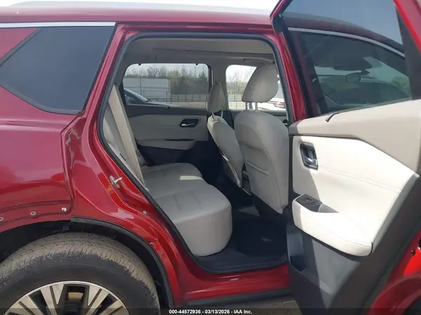 JN8AT3BB8MW233997 2021 NISSAN ROGUE - Image 8