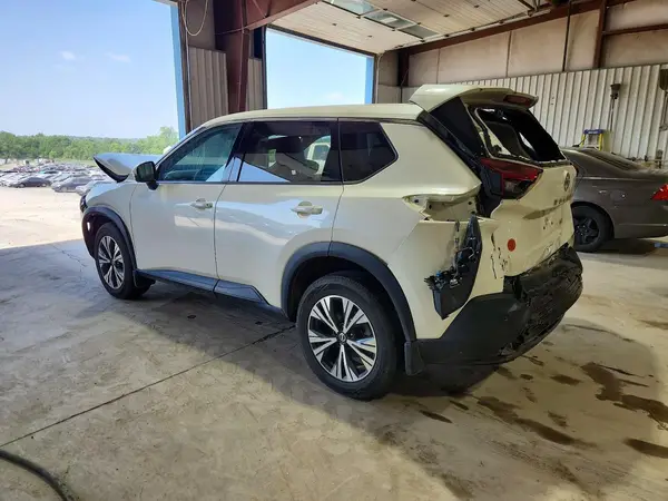 JN8AT3BB9MW224077 2021 NISSAN ROGUE - Image 2