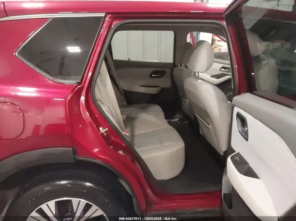 JN8AT3BBXMW218773 2021 NISSAN ROGUE - Image 8