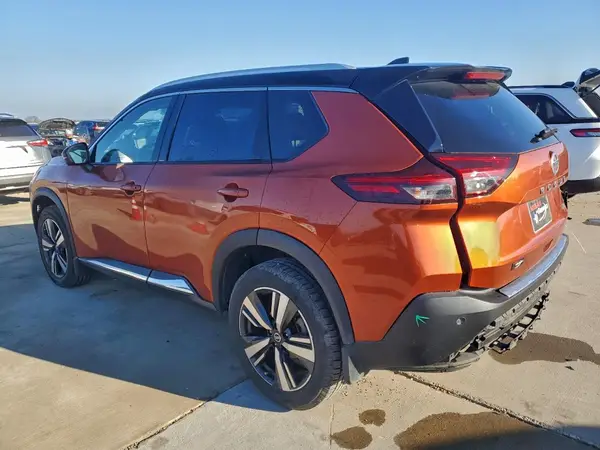 JN8AT3CA0MW008768 2021 NISSAN ROGUE - Image 2