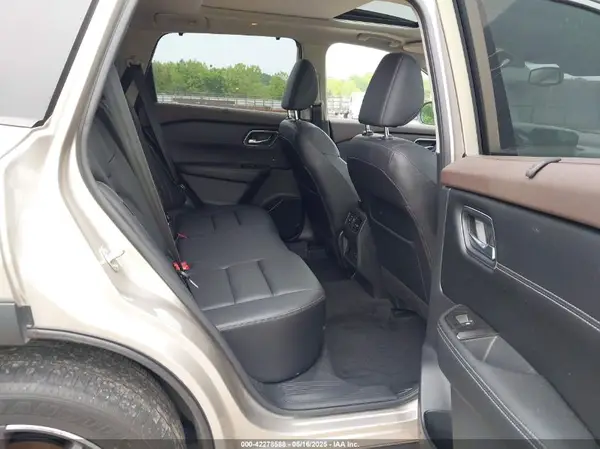 JN8AT3CA0MW027241 2021 NISSAN ROGUE - Image 8