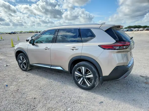 JN8AT3CA1MW019164 2021 NISSAN ROGUE - Image 2