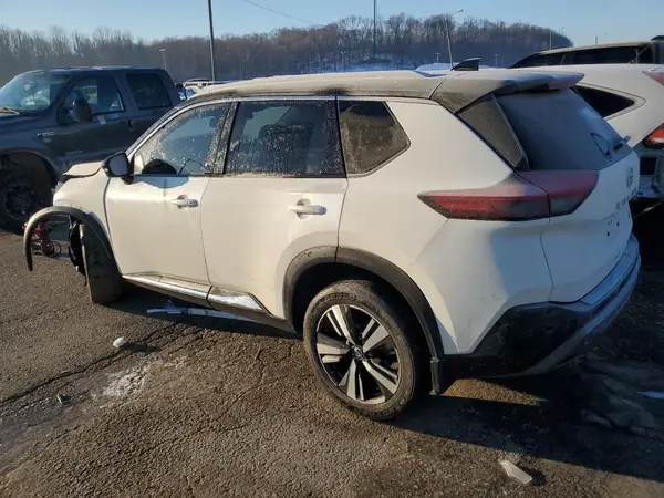 JN8AT3CA1MW027877 2021 NISSAN ROGUE - Image 2