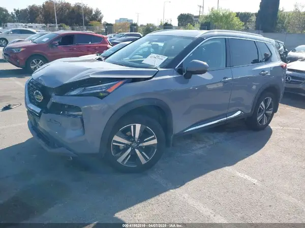 JN8AT3CA2MW019786 2021 NISSAN ROGUE - Image 2