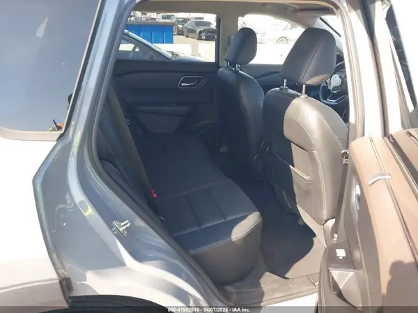 JN8AT3CA2MW019786 2021 NISSAN ROGUE - Image 8