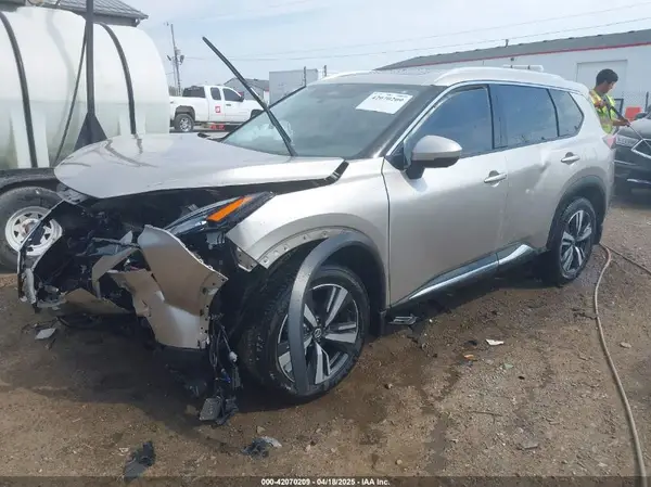 JN8AT3CA4MW028473 2021 NISSAN ROGUE - Image 2