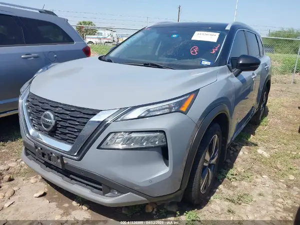 JN8AT3CA7MW014499 2021 NISSAN ROGUE - Image 2