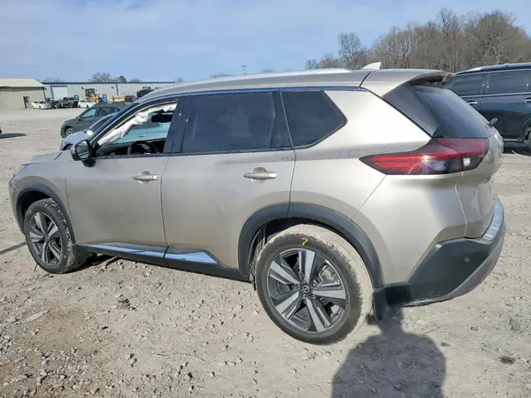 JN8AT3CA7MW028659 2021 NISSAN ROGUE - Image 2