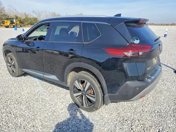JN8AT3CA8MW018836 2021 NISSAN ROGUE - Image 2