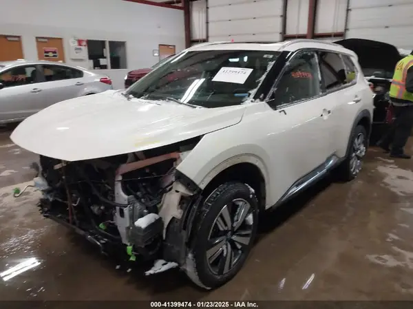 JN8AT3CB0MW230641 2021 NISSAN ROGUE - Image 2