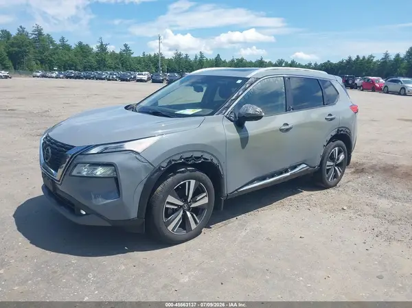 JN8AT3CB1MW239333 2021 NISSAN ROGUE - Image 2
