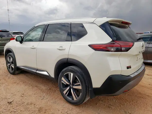 JN8AT3CB1MW240126 2021 NISSAN ROGUE - Image 2