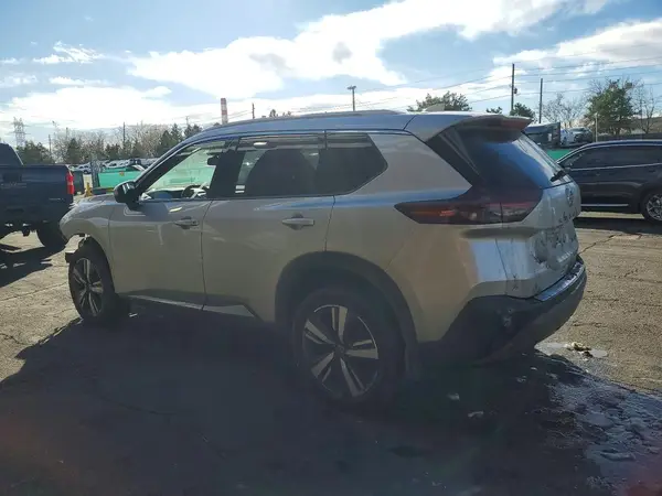 JN8AT3CB2MW221133 2021 NISSAN ROGUE - Image 2