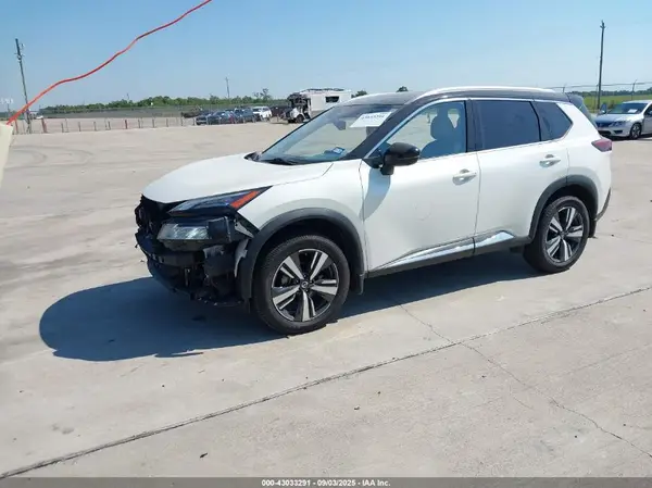 JN8AT3CB2MW230043 2021 NISSAN ROGUE - Image 2