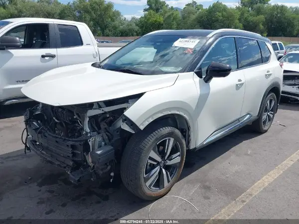 JN8AT3CB2MW237381 2021 NISSAN ROGUE - Image 2
