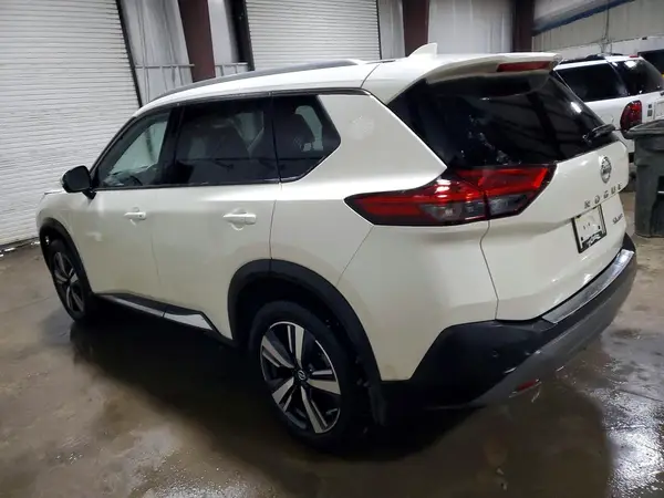JN8AT3CB2MW237753 2021 NISSAN ROGUE - Image 2