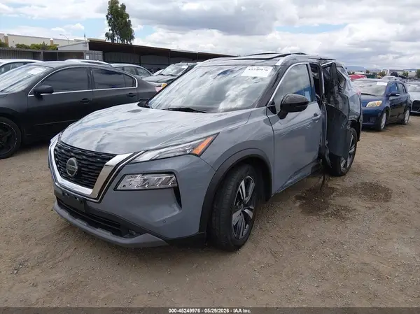 JN8AT3CB3MW213235 2021 NISSAN ROGUE - Image 2