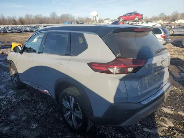 JN8AT3CB3MW225398 2021 NISSAN ROGUE - Image 2