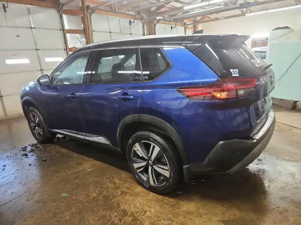 JN8AT3CB4MW217763 2021 NISSAN ROGUE - Image 2