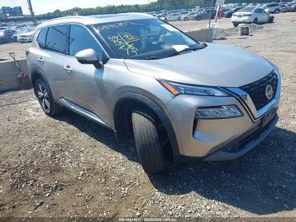 JN8AT3CB4MW236958 2021 NISSAN ROGUE - Image 1