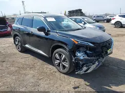 JN8AT3CB5MW203757 2021 NISSAN ROGUE